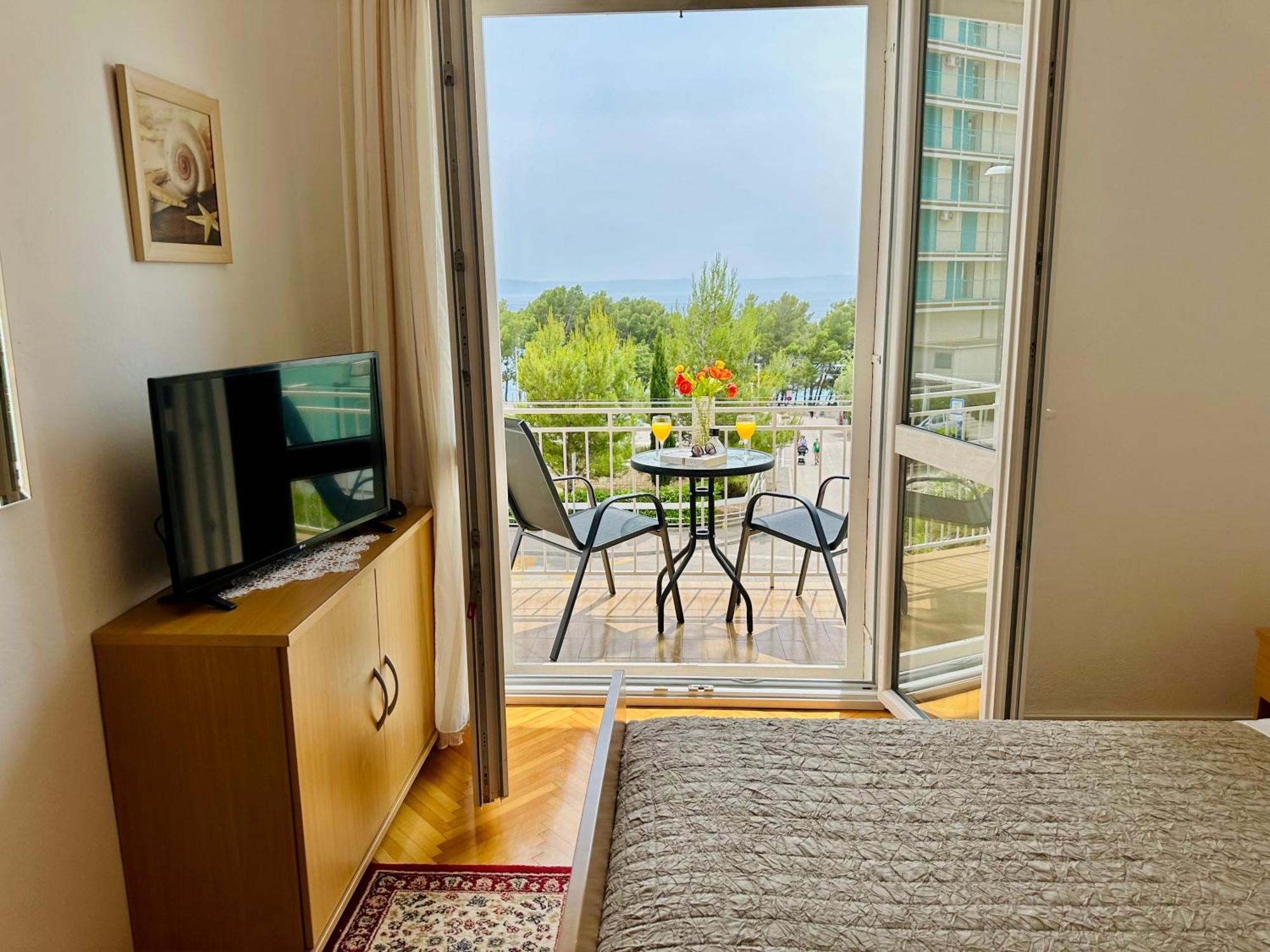 Spacious Family Apartment Near The Beach Makarska Eksteriør billede