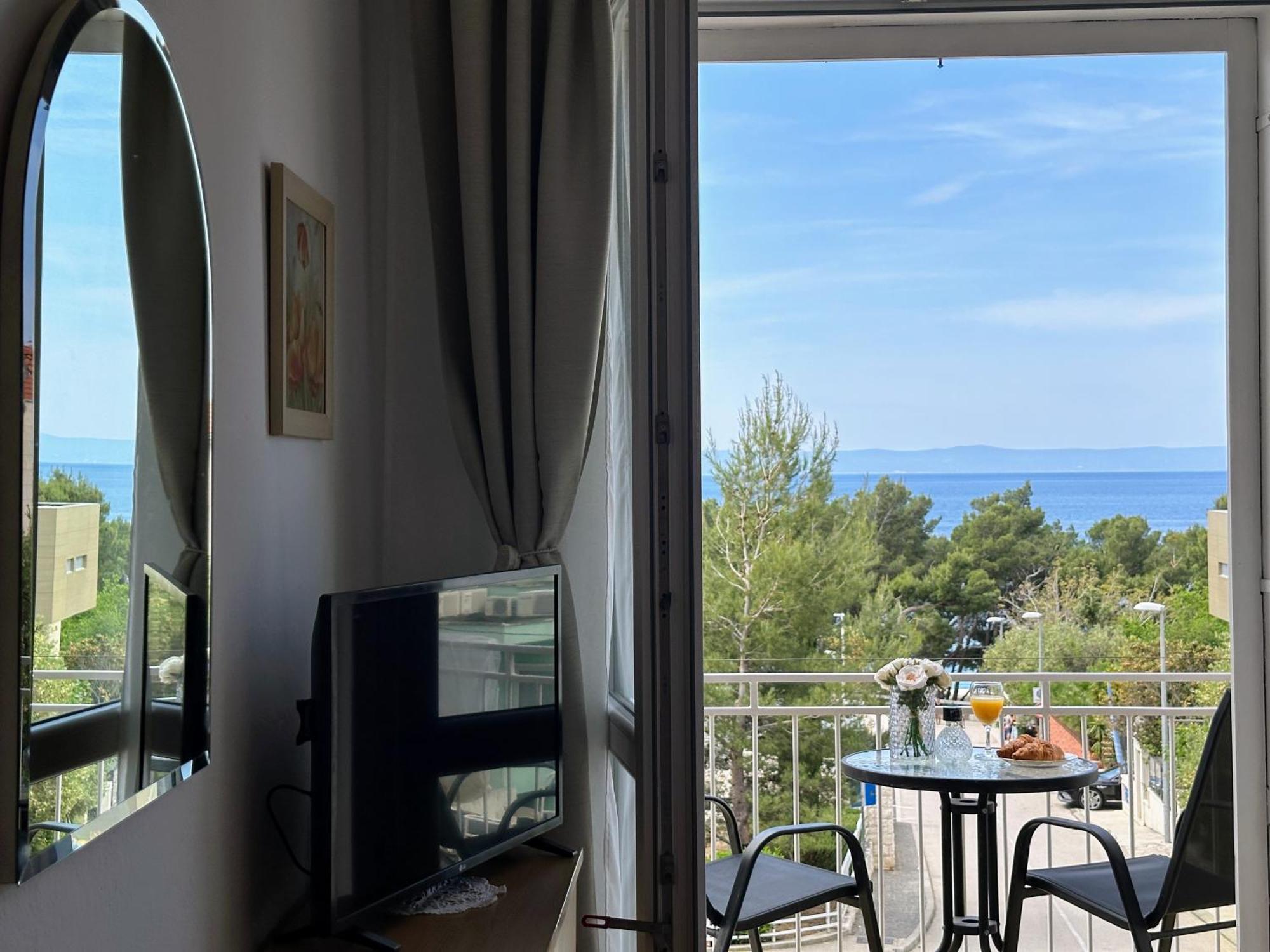 Spacious Family Apartment Near The Beach Makarska Eksteriør billede