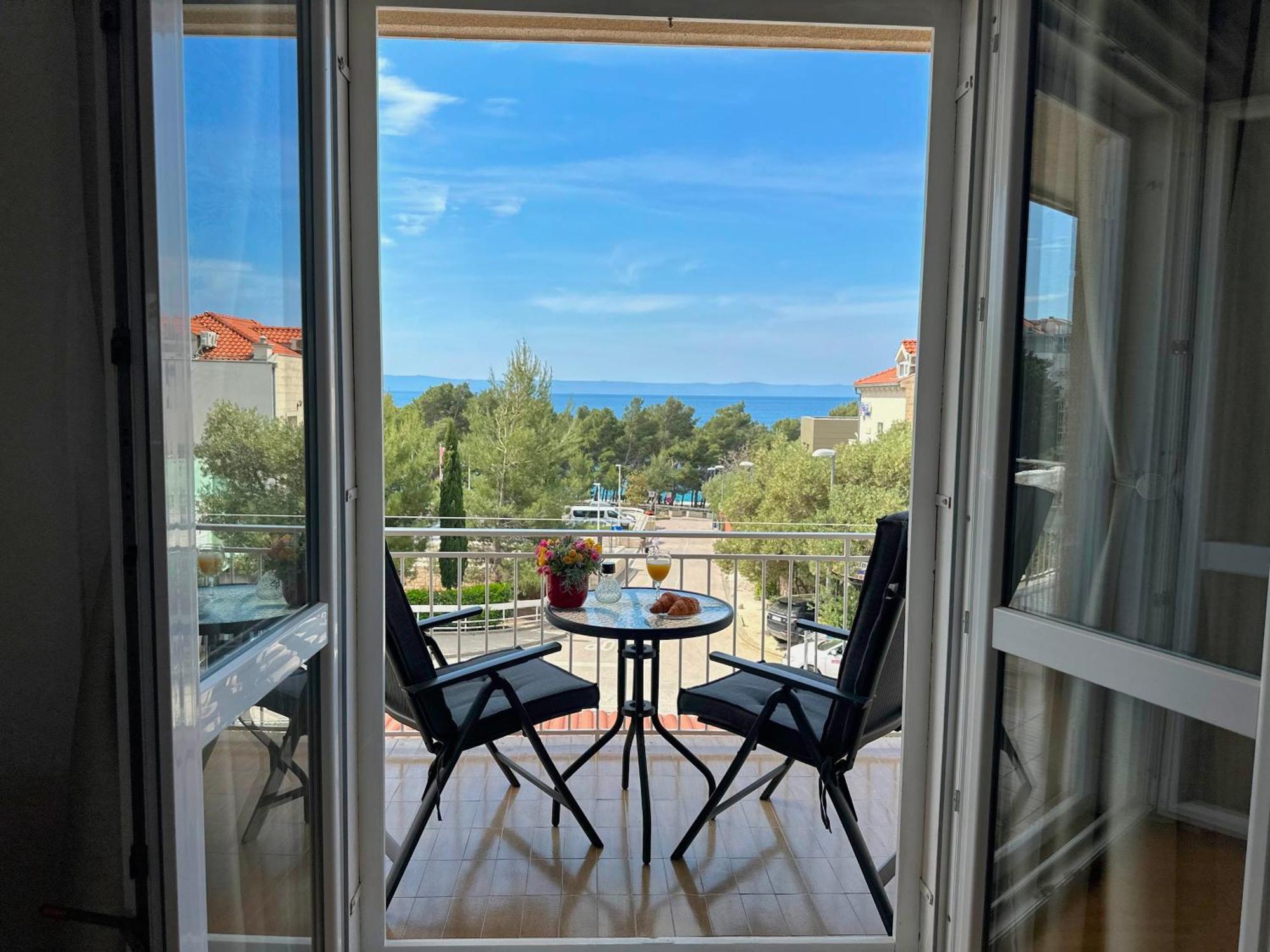 Spacious Family Apartment Near The Beach Makarska Eksteriør billede
